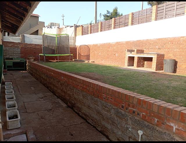 3 BEDROOM HOUSE FOR SALE IN BLUFF